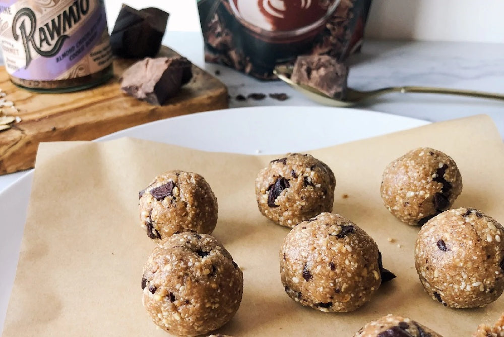 Raw Chocolate Chunk Cookie Dough Bites – rawmio.com