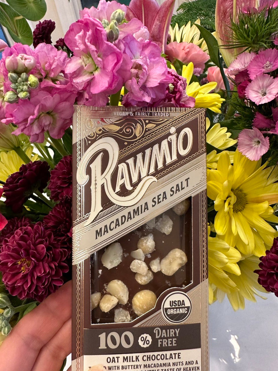 Macadamia Sea Salt chocolate bar